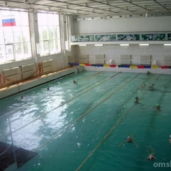 Бассейны на улице омск. Бассейн коралл Омск. Бассейн Искра Омск. Бассейн коралл в Омске аквааэробика. Коралл, Омск, проспект мира.